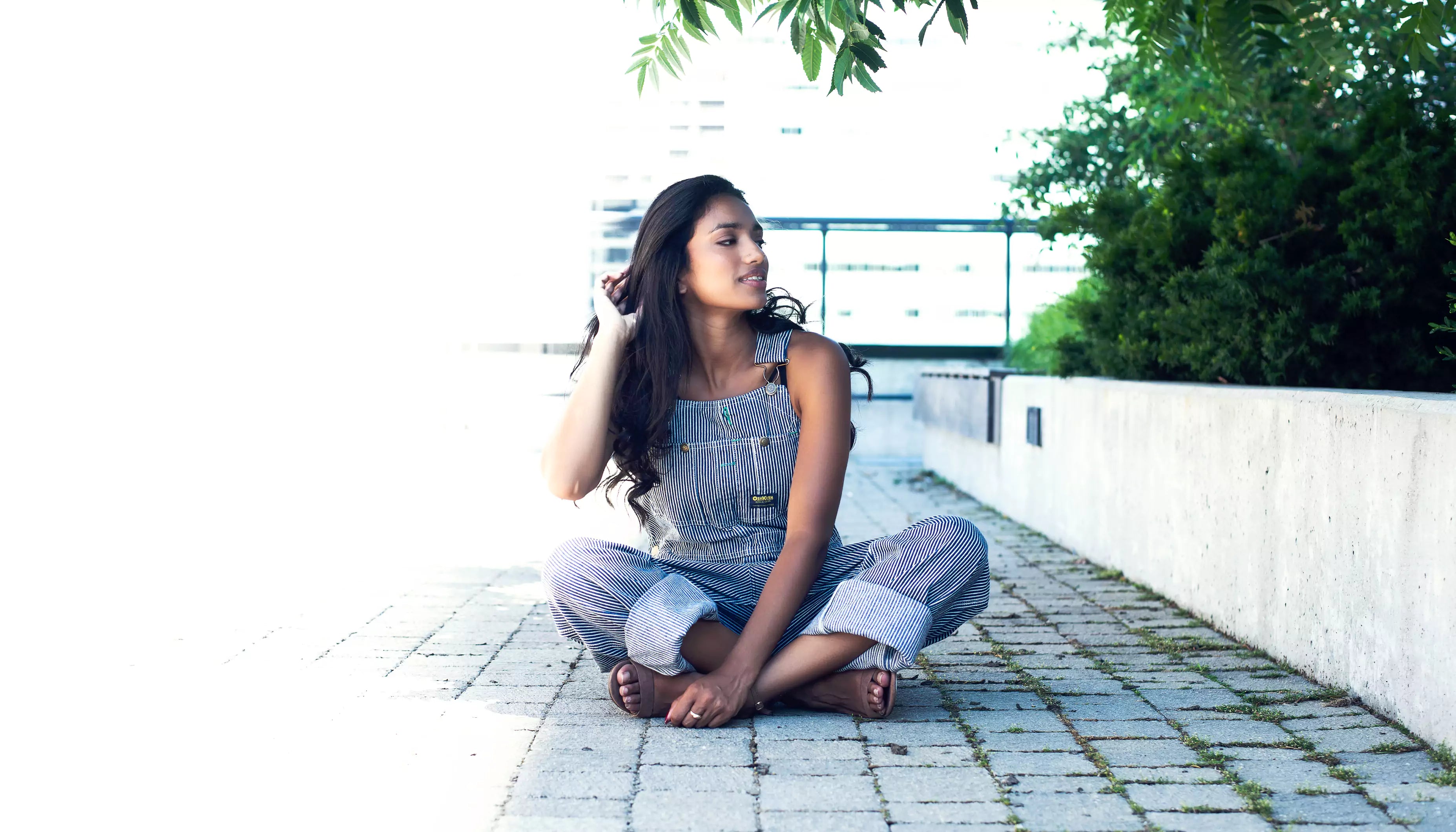crossed leg sitting model 