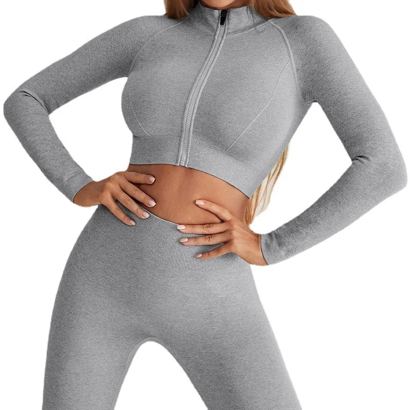seamless yoga suit 